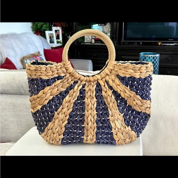 CROFT & BARROW STRAW BAG - Picture 2 of 12